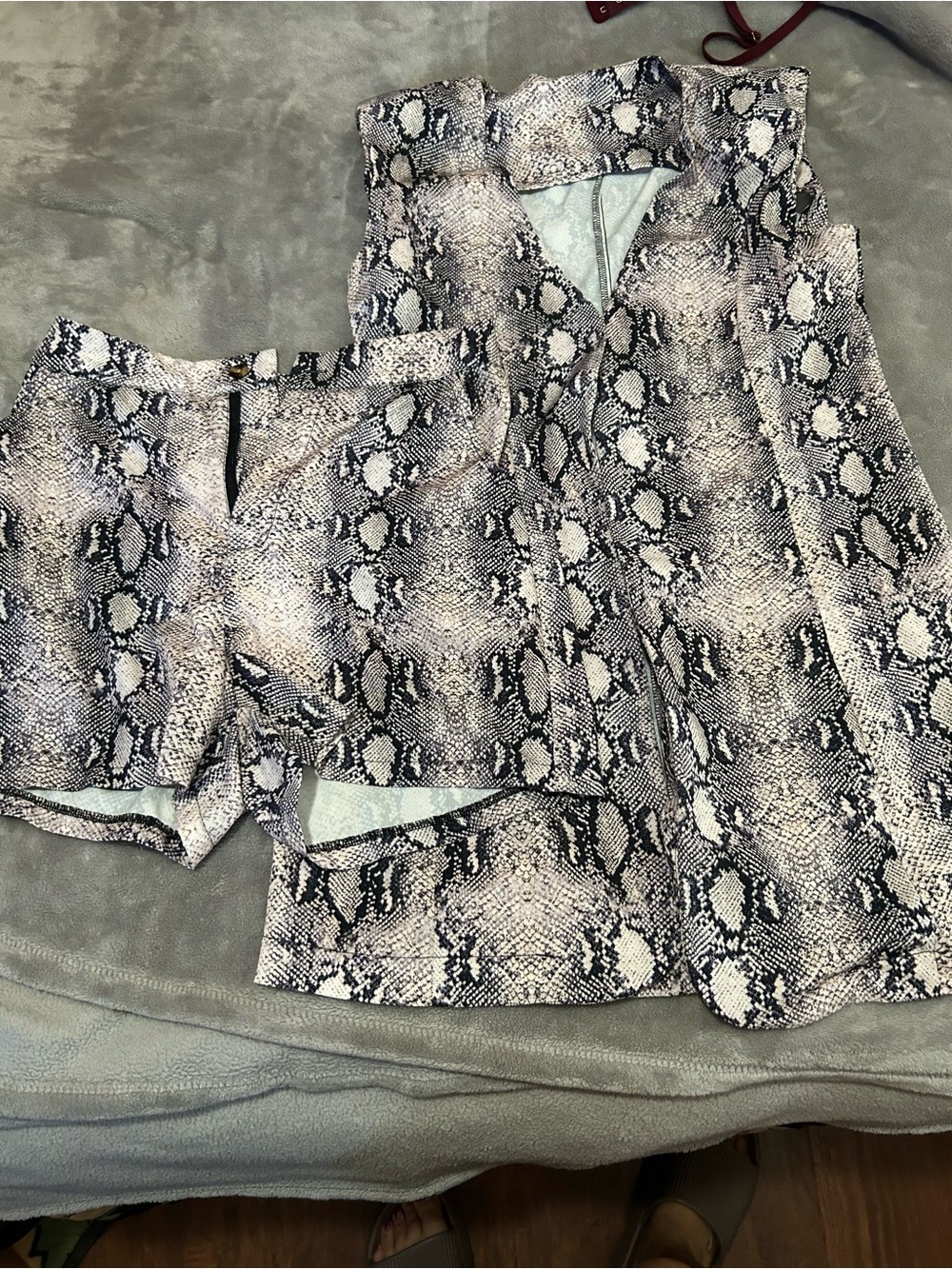 SHEIN Black & White Snake Print Shorts  Set